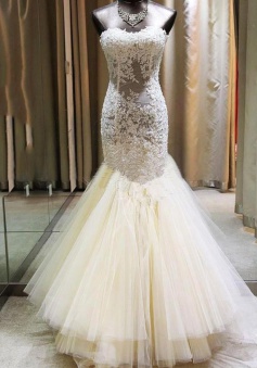 Delicate Mermaid Sweetheart Sleeveless Court Train Wedding Dress with Lace