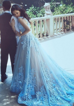 A-Line Sequare Chapel Train Sleeveless Blue Tulle Wedding Dress with Appliques Sash