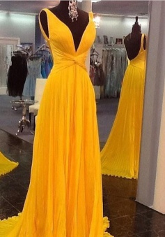 Elegant V-neck Sleeveless Floor-Length Ruched Chiffon Prom Dress