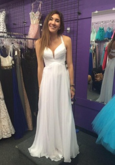 Special V-neck Sleeveless Floor-Length Ruched White Prom Dress