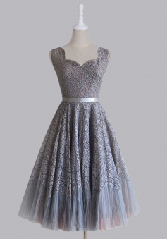 Vintage Scalloped-Edge Short Lace Gray Prom Dress with Sash