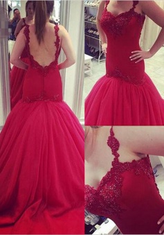 Mermaid Prom Dress/Evening Dress - Red V-Neck Court Train Appliques