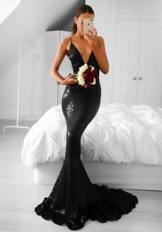 Mermaid V-Neck Sleeveless Sweep Train Black Sequined Prom/Evening Dress