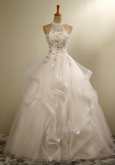 Stylish Halter Floor-Length Organza Wedding Dress with Appliques Beading