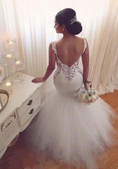 Stunning Scoop Sleeveless Floor-Length Mermaid Wedding Dress with Lace Top Backless