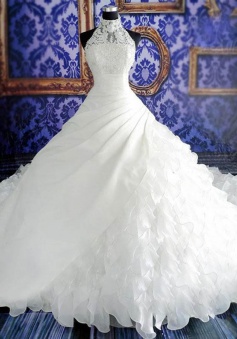 Dignified Halter Ball Gown Watteau Train Tiered Organza Wedding Dress with Appliques Pearls