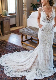 Generous Mermaid V-Neck Sleeveless Backless Ruched Lace Wedding Dress