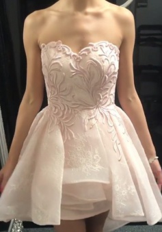 A-Line Sweetheart Short Pearl Pink Lace Homecoming Dress with Appliques