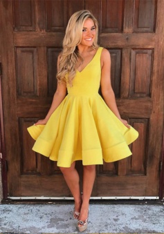 A-Line V-Neck Short Yellow Satin Homecoming Dress with Pockets