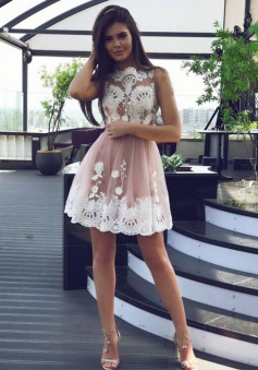 A-Line Jewel Short Pearl Pink Tulle Homecoming Dress with Appliques