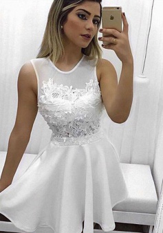 A-Line Round Neck Short White Homecoming Dress with Pockets Appliques