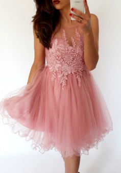 A-Line Bateau Short Blush Tulle Homecoming Dress with Appliques Beading