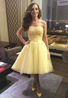 A-Line Strapless Short Yellow Tulle Homecoming Dress with Appliques Sequins