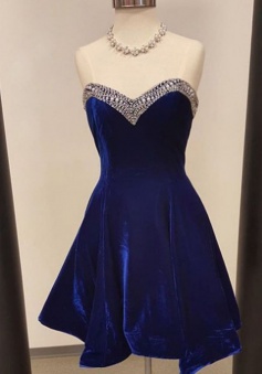 A-Line Sweetheart Short Royal Blue Velvet Homecoming Dress with Beading