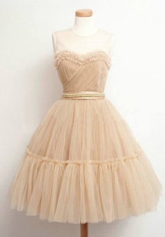 Elegant A-line High-neck Knee-length Tulle Beading Homecoming Dress