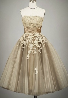 Vintage Ball Gown Strapless Tulle Tea-Length Lace-up Lace Homecoming Dress