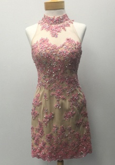 Stunning Halter Short Sheath Open Back Gold Homecoming Dress with Rose Appliques Beading