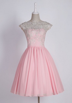 Decent Scalloped-Edge Cap Sleeves Knee-Lenth Pink Homecoming Dress with Appliques
