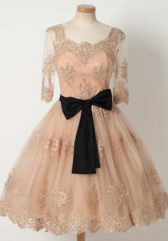 A-Line Square Knee-Length Half Sleeves Champagne Tulle Homecoming Dress wuth Appliques Belt