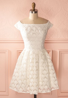 A-Line Bateau Knee-Length Cap Sleeves Ivory Lace Homecoming Dress