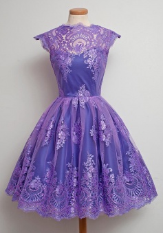 A-Line Jewel Knee-Length Cap Sleeves Grape Tulle Homecoming Dress with Appliques