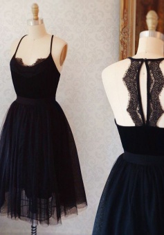 A-Line Spaghetti Straps Keyhole Back Black Tulle Homecoming Dress with Lace