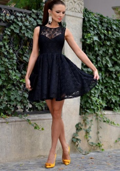 A-Line Jewel Sleeveless Short Black Lace Homecoming Dress