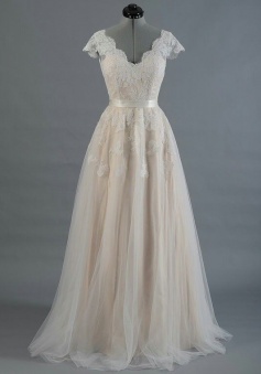 V Neck Cap Sleeve Top Lace wedding Dress With Tulle