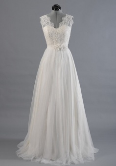 Elegant Sweep Train Open Back V-neck Lace Wedding Dress