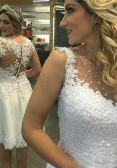 Sleeveless Beaded White Short Lace Chic A-line Wedding Dresses