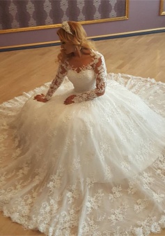 Appliques Vintage Lace Ball Gown Long Sleeves Bride Dress Gorgeous Wedding Gowns 2018 BA7299