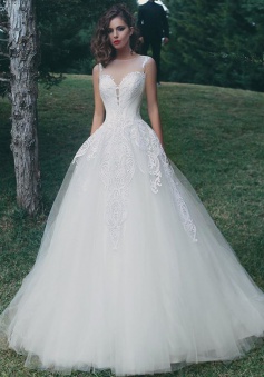 Tulle Appliques A Line Elegant Summer Bride Dress 2018 Sleeveless Glamorous Wedding Dress