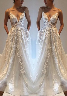 Sexy Appliques A-Line Bride Dress 2018 Tulle Spaghetti-Straps V-Neck Wedding Dresses