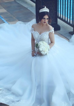 Ball Off-the-Shoulder Elegant Crystal Tulle Appliques Wedding Dress