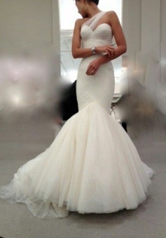 Hot Sale One Shoulder Mermaid Wedding Dress Sexy Tulle Bridal Gown BA4766