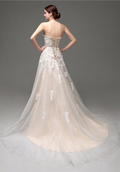 A-Line Champagne Sweetheart Lace Wedding Dress New Arrival Lace-Up Bridal Gown