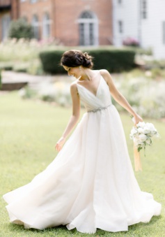 Latest V-Neck Chiffon Long Wedding Dress A-Line Elegant Spaghetti Strap 2018 Bridal Gowns