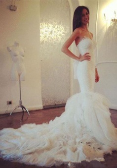 White Lace Sexy Mermaid Sweetheart Wedding Dress Beautiful Court Train Tulle Long Bridal Gown