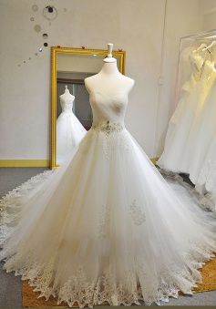 Sweetheart Tulle Court Train Bridal Gown with Beadings White Lace  Custom Made Wedding Dress