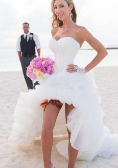 New Arrival Sweetheart White Hi-lo Wedding Dress Popular Organza Summer Beach Bridal Gowns