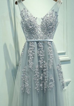 A-Line/Princess Sleeveless V-neck Tulle Applique Floor-Length Dresses