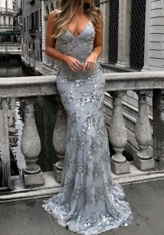 Floor-length Spaghetti Strap Sheath/Column V-neck Tulle Glitter Plain Prom Dresses