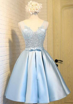 A-Line V-Neck Sky Blue Short Prom Dresses With Lace