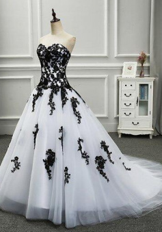 Mermaid White and Black Lace Sweetheart Long Lace Up Evening Dress