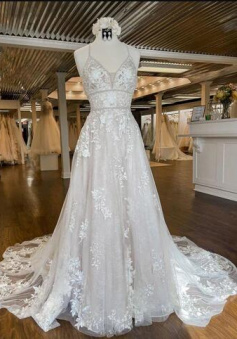 Unique v neck tulle backless lace wedding dress