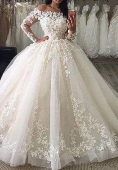 Vintage Ball Gown Wedding Dresses with Lace Appliques