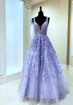 Floor Length V-Neck Tulle Lavender Prom Dress with Lace Appliques