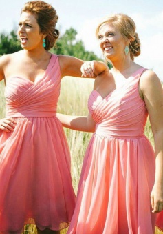 Simple One-shoulder Ruched Chiffon Mini Pink Bridesmaid Dress