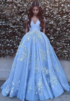 Off-the-Shoulder Sweep/Brush Train Ball Gown Prom Dresses With Lace Applique
