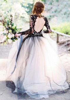 Princess Long Sleeves Black Appliques Tulle Wedding Dresses